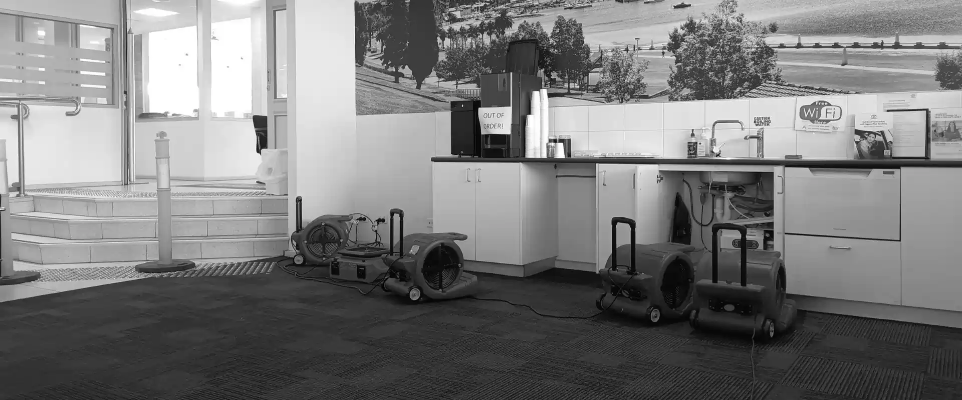 Rapid Dry Restoration commercial carpet cleaning equipment and work in Geelong